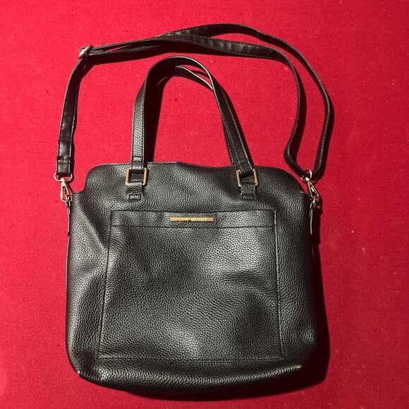 Steve Madden Handbags - Black leather steve madden shoulder